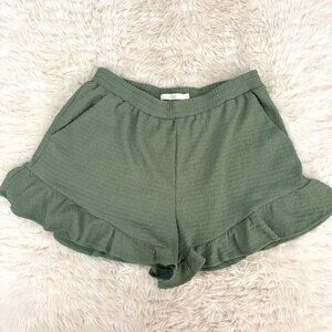Lush Brand Green Ruffled Hem Elastic Waist Shorts, with Pockets | Large